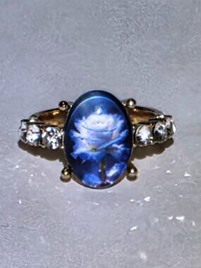 Gorgeous Ring "The Rose" Size 6 1/2